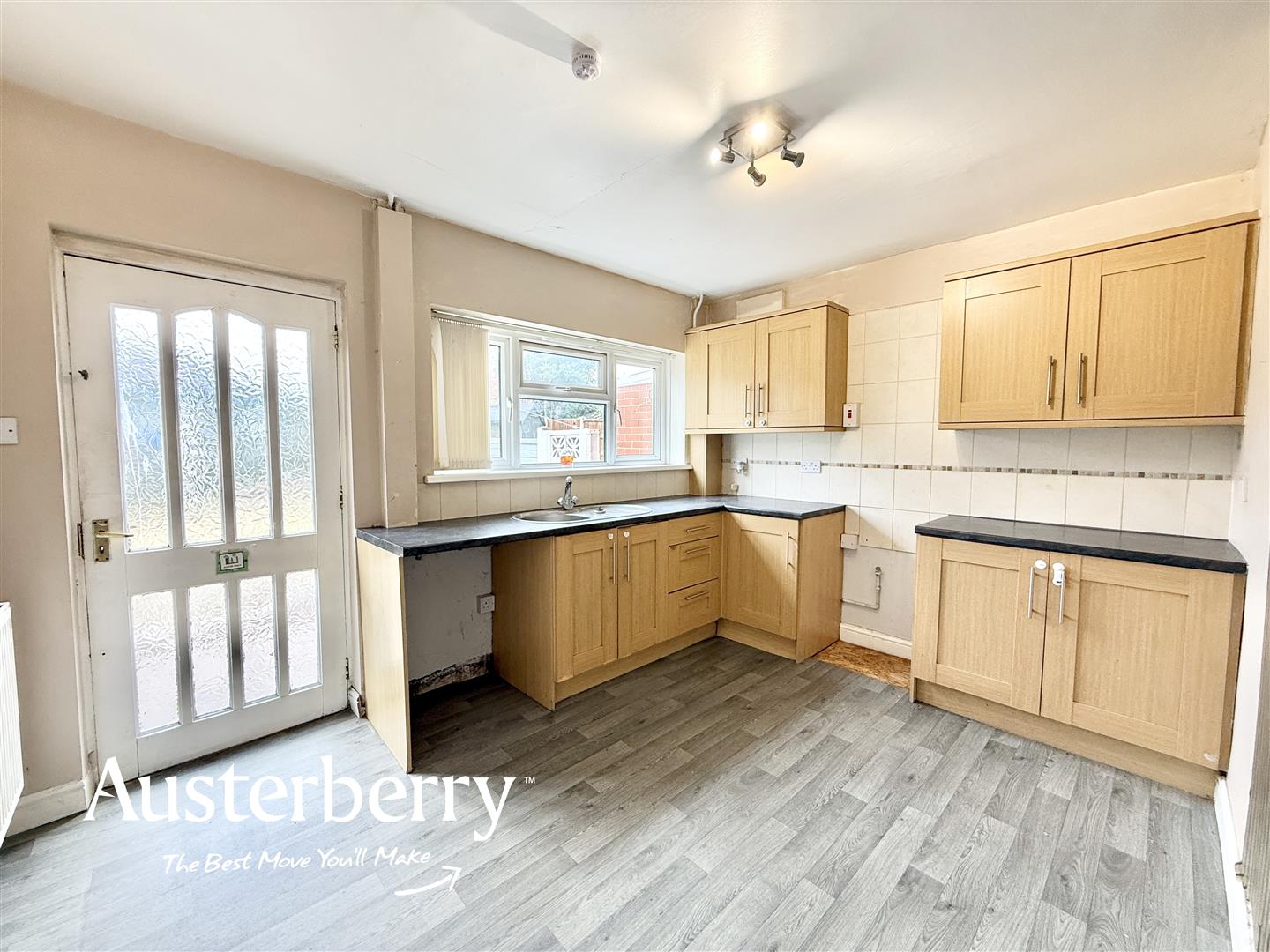 2 bed property in Grosvenor Street, Stoke-On-Trent